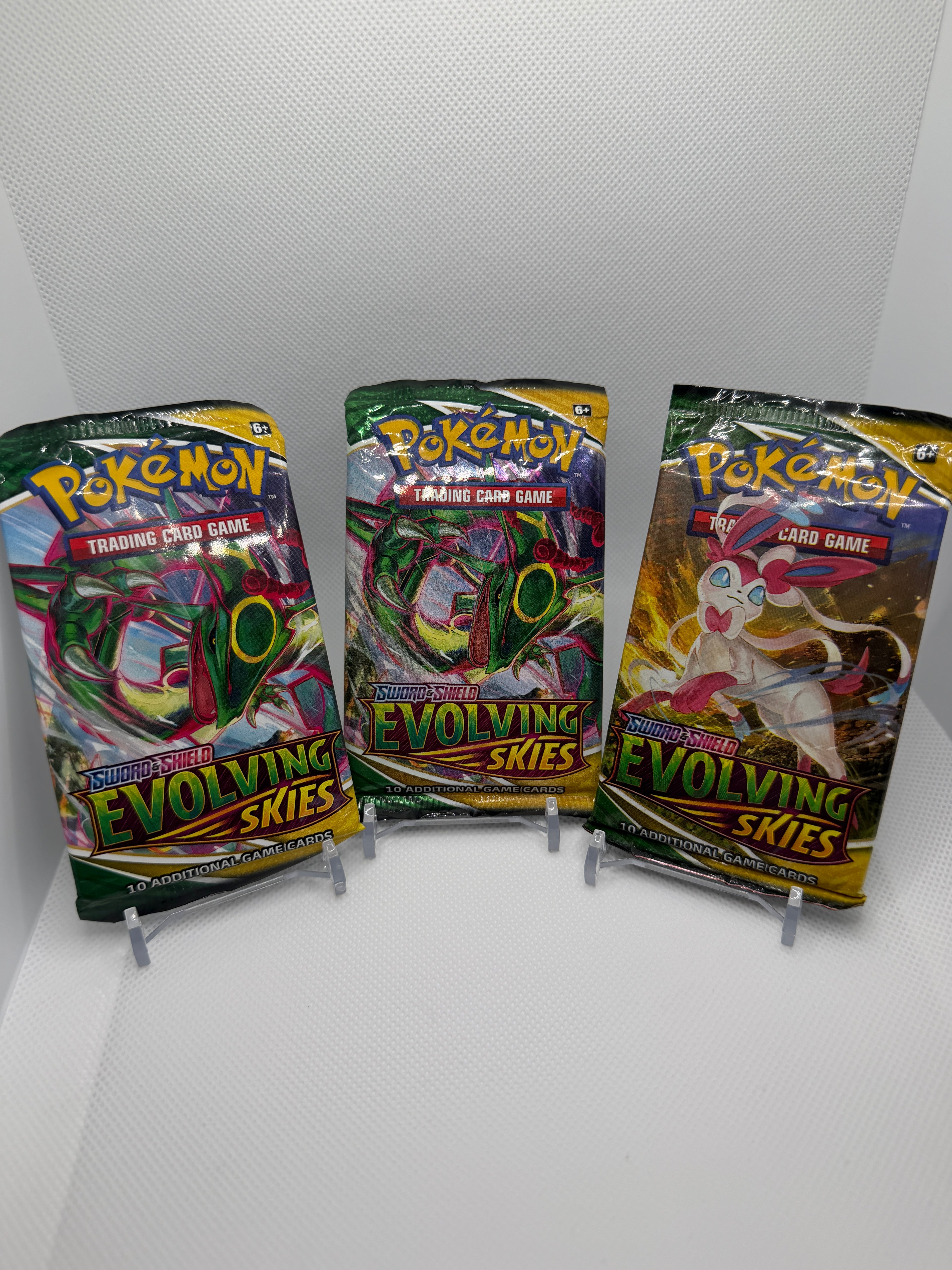 Pokémon SWSH Evolving Skies Booster Pack