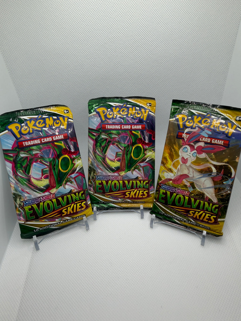 Pokémon SWSH Evolving Skies Booster Pack